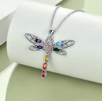 GoedeDoelen.Shop | Ketting Libelle | Kettinglengte 50 CM | Libelle Hanger 4 x 4 CM | Insect | Zilverkleurige Ketting | Statement Ketting | Dragonfly Ketting
