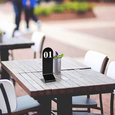 Set van 10 Acryl Tafelnummers Tentstijl voor Evenementen en Restaurants