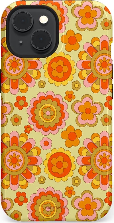 Casetastic Hoesje Geschikt voor Apple iPhone 15 Magsafe - Stijlvolle Beschermende Duo-layer Case - Retro Oranje Bloemen