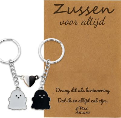 BFF Sleutelhanger voor 2 'Zussen voor altijd' - Spookjes + Magnetisch Hartje - Sleutelhanger set op Cadeau Kaartje Sleutelhanger set - Zilverkleurig - Vriendschap Symbool - Pax Amare