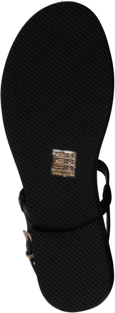 Platte sandalen met bandjes van Loevah Paris