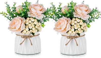 Champagne Kunstbloemen in Kleine Witte Keramische Vaas voor Tafeldecoratie