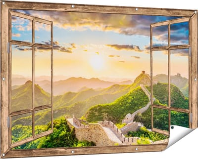 Gards Tuinposter Doorkijk De Chinese Muur door de Bergen met Zon - 150x100 cm - Tuindoek - Tuindecoratie - Wanddecoratie buiten - Tuinschilderij