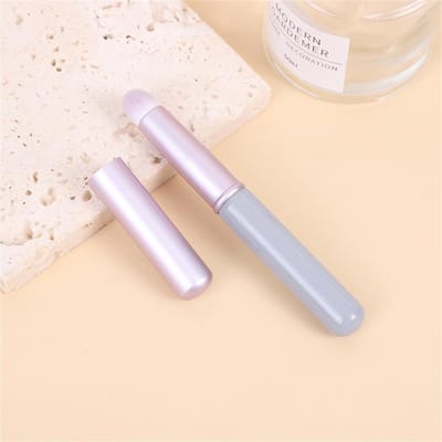 Draagbare Lippenborstel met Ronde Kop Professionele Mini Concealer Smudge Brush Met Cover Voor Vrouwen Meisje Make-up Tool