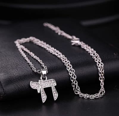 Akyol - Ketting - joodse sieraden – Religieuze ketting – skyrim joodse sieraden– Israël – Geloof – Chanoeka hanger - cadeau voor vriendin - cadeau ketting- ketting - gift- cadeau – hebreeuws – zilver kleurig – joodse ketting