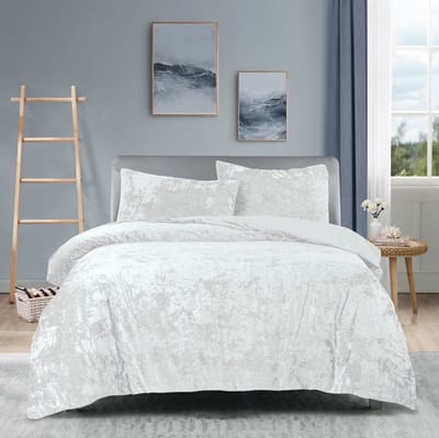 Princessdekbedovertrek Crushed Velvet -Soft Touch - Fluweel - Dekbedovertrek met Drukknopen-Tweepersoons -200x200/220 cm +2 kussenslopen 60x70 cm- Wit