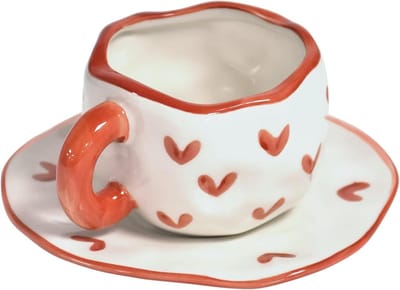 Unieke keramische koffiemok met schotelset, creatieve en onregelmatige vorm, vaatwasser- en magnetronbestendig, ideaal voor latte, thee en melk (rood hart)