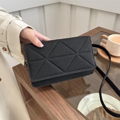 Kleine Tassen voor Dames Uit voor Kleine Tassen voor Kleine Tassen voor Nieuwe Stijlen Frisse Crossbody Veelzijdige Ins Modeketting Kleine Vierkante Tas black