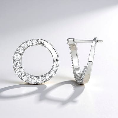 Cavill - Zilveren Oorbellen - 925 Sterling Zilver - Pave Zirkonia Rond 1,52ct - Elegante Ronde 17mm Klapsluiting - Glanzende Sieraden