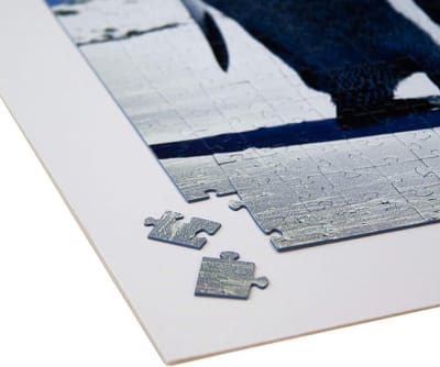 Puzzelbord 50 x 70 cm - Zelfklevend met ophanghaakjes - Dikte 2,5 mm - Zuurvrij gebufferd - Gebruik voor puzzels plakken en ophangen