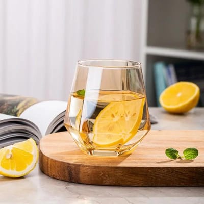 300ml Zeshoekige Rand Wijnglazen Transparant Cocktailglas Feest Bar Club Banket Drinkgerei Champagne Citroenwater Beker 360ml yellow