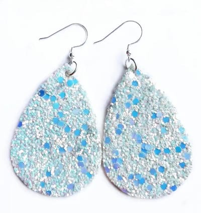 Akyol - Oorhangers kerst - oorhanger -Blauwe oorhanger - blauwe oorbel - glitter oorbel - blauw oorbellen - glitter - kerst - sieraad - oorhangers