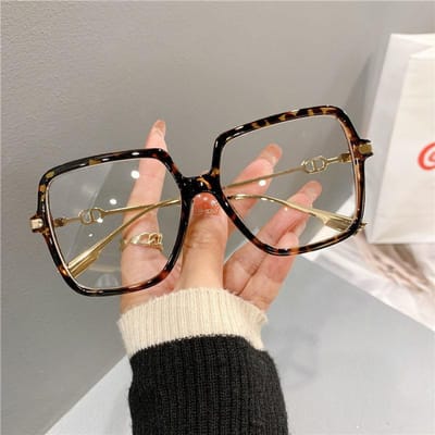 Lunettes de vue carrées à monture large style classique pour femmes Bloquant la lumière Monture en métal Lunettes optiques élégantes pour la vision Lunettes pour appareils numériques