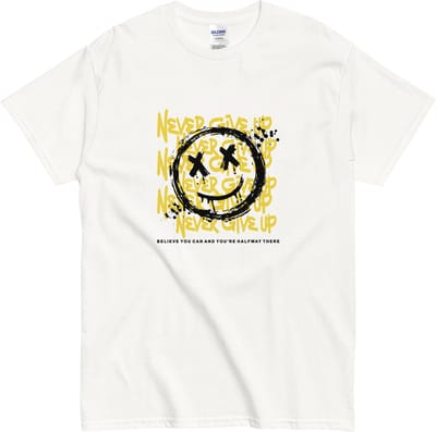 Motivatie T Shirt - Never Give Up Smiley - Dames en Heren - Inspireer met Stijl - Wit - S