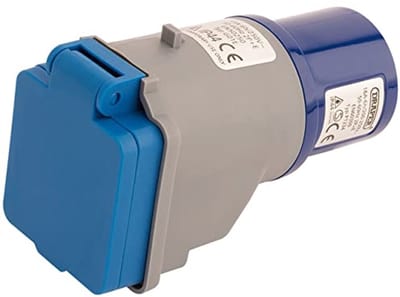 230V 16A naar 13A gegoten adapter