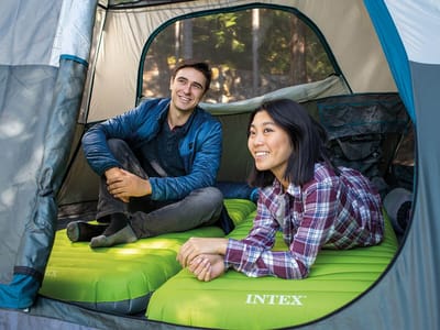 Intex TruAire Dura-Beam 64097NP, Kampeerluchtbed, Met USB-Pomp, Opblazen Via Powerbank of Auto, Voor Camping en Festivals, Compact, Groen