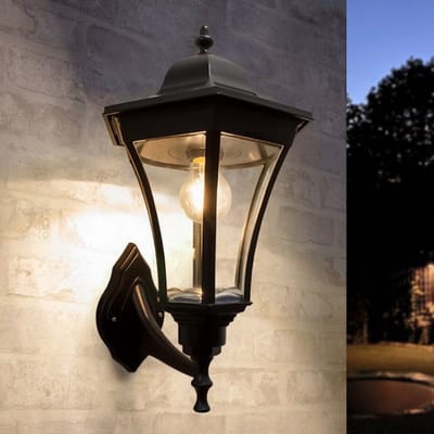 Solar wandlamp buiten 'Sheffield' - Met schemersensor - Warm wit licht (3000K) - 70 lm - IP54 - Wandlamp op zonne-energie - Klassiek model - Zwart