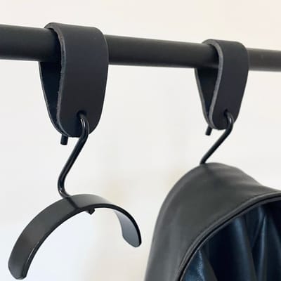 Hoya living - kapstok haakjes - set van 2 - WING leren S-haak hangers - Zwart - Kapstokhaken - S-haken - ophang haken