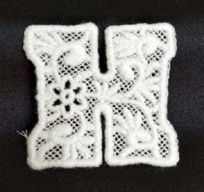 Kanten Applicatie Alfabet - 4,5 CM hoog - Wit Kant - Letter H