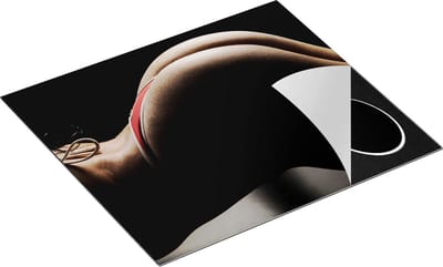 Chefcare Inductie Beschermer Vrouwen Billen in String - Erotiek - 60x50 cm - Afdekplaat Inductie - Kookplaat Beschermer - Inductie Mat