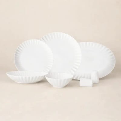 Daisy – serviesset – 27 delig – porselein – wit – 6 personen met zout- en peperhouders