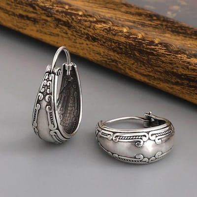 Vintage koperkleurige ronde oorbellen etnisch bohemien metalen snijpatroon oorringen voor vrouwen sieraden