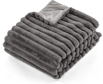 Tiseco Home Studio - Deken RABBIT STRIPE - imitatie konijnenbont plaid - 130x170 cm - Grijs