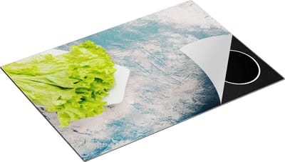 Chefcare Inductie Beschermer Groene Sla op een Blauwe Achtergrond - 75x50 cm - Afdekplaat Inductie - Kookplaat Beschermer - Inductie Mat