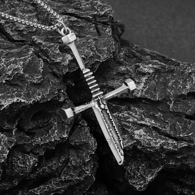 Collier Épée Cassée Rétro Tendance Homme Personnalité Fabriqué en Vieux Argent Thaï Imitation Pendentif Croix Épée Cassée Chaîne Clavicule Homme black