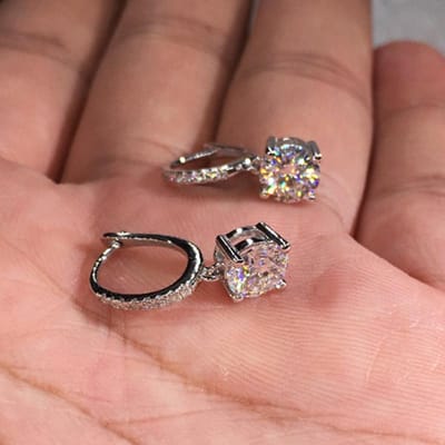 POMOiii Eenvoudige Stijlvolle Hoepel Hangende Oorbellen voor Vrouwen AAA Witte Zirkonia Mode Veelzijdige Vrouwelijke Sieraden wit