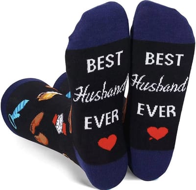 SilverAndCoco® - Beste Echtgenoot Sokken / Gekke Vrolijke Foute Kleding / Leuke Grappige Dikke Warme Man Socks / Verjaardag Geschenk accessoires Sok Outfit Katoen / Mannen Sinterklaas Schoen Kerst Cadeau met Tekst | Liefde Valentijn - Best Husband