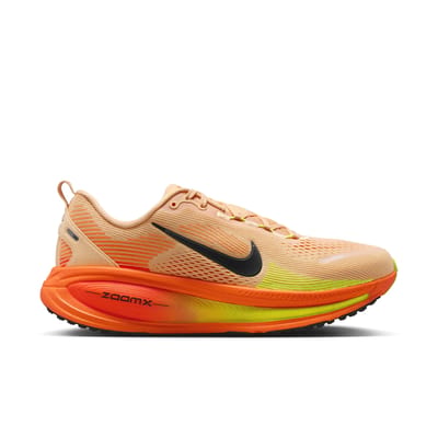 Nike Vomero 18 Chaussures de Running Unisexes Basse Résistantes à l'Abrasion et Respirantes Baskets Orange HM6803-700 40.5