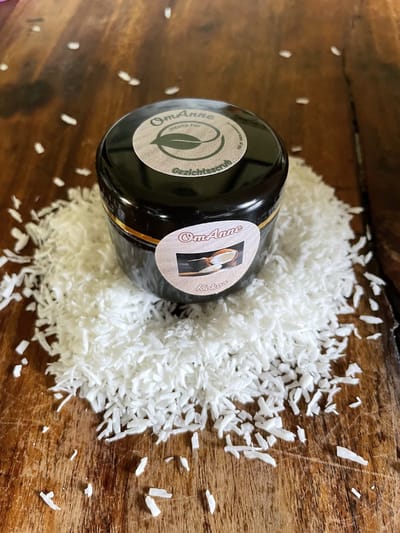 Gezicht scrub met Fijn Keltisch Zeezout en Kokos 100 Gram Puur Natuur!! van OmAnne