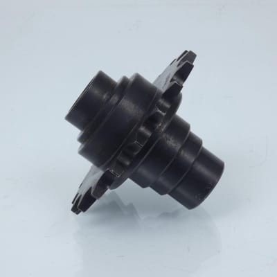 Pignon sortie de boite FE pour scooter Yamaha 530 T-Max 2012 à 2016 18 dts P520