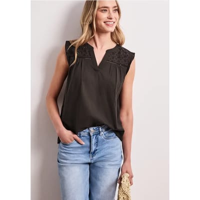 Blousetop met gespleten hals en shiffley-details
