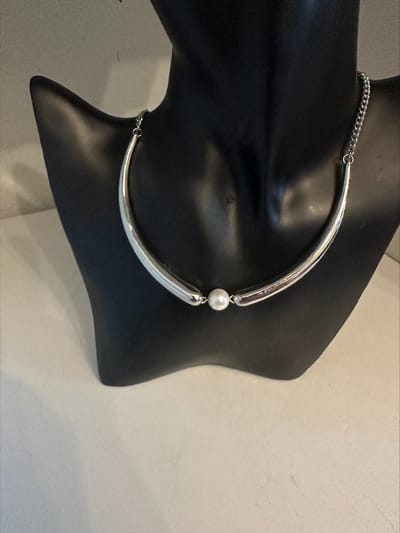 Faux Pearl Manchet chocker || Make up | Parfum | Moederdag | Verjaardagscadeau| Cadeautje| Valentijnsdag| Kado | sieraden | vaderdag | oorbellen | oorsieraden