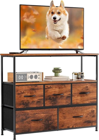 Commode / TV-meubel met 5 Stoffen Laden – 115 × 30 × 80 cm – Dressoir voor Slaapkamer & Woonkamer – MDF Frame – Verstelbare Poten – Modern Bruin, HMTM-SC-5D-BR