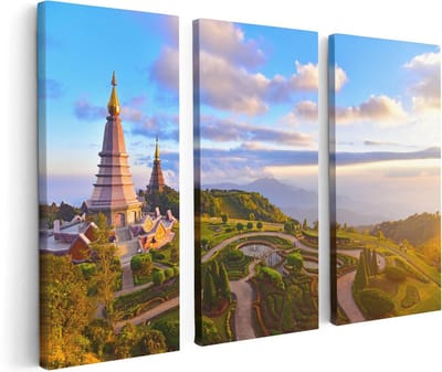 Artaza Canvas Schilderij Drieluik Pagode Tempels in de Inthanon Berg in Thailand - 120x80 - Foto Op Canvas - Canvas Print