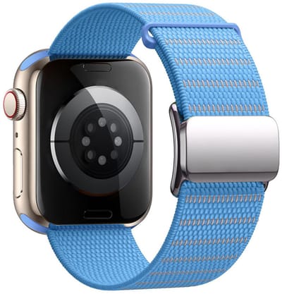 Nylon bandje - geschikt voor Apple Watch 1/2/3/4/5/6/7/8/9/10/11/ SE (1,2,3) met maat 38 mm / 40 mm / 41 mm en 42 mm (Watch 10/11) - magneetsluiting - blauw