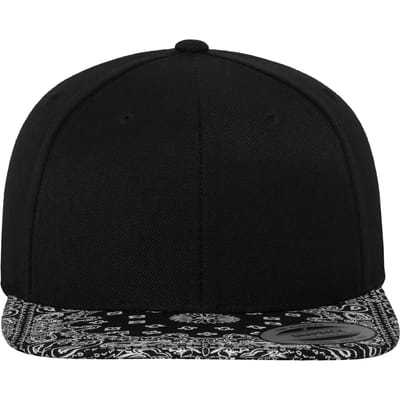 Urban Classics - Bandana black/paisley Snapback Pet - Zwart