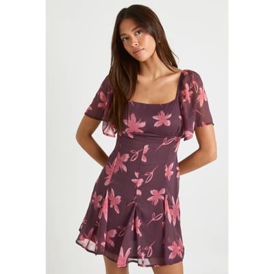 boohoo Dames Bloemrijke Chiffon Skaterjurk met Vierkante Hals | Bordeaux Rood | Maat: 36