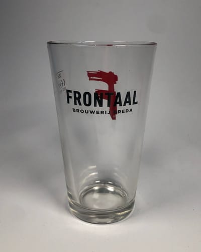 Frontaal brouwerij Breda stapelbaar 25cl