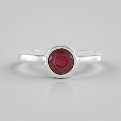 Cavill - Zilveren ring platina geplateerd - Madagaskar robijn 0,989 ct - Rond geslepen rode steen - Elegante ring dames met bezel zetting