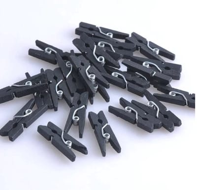 FSW-Products - Kleine Houten Mini Knijpers - 50 Stuks - Kaart Was Knijpertjes - Zwart - Foto Knijpers - Polaroid - Geboorte Wasknijpers - Kaartknijper