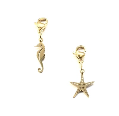 Bedels 2 stuks ibiza style - zeepaardje en zee ster - met karbijn haak om makelijk te bevestigen - kleur goud bedel - charm