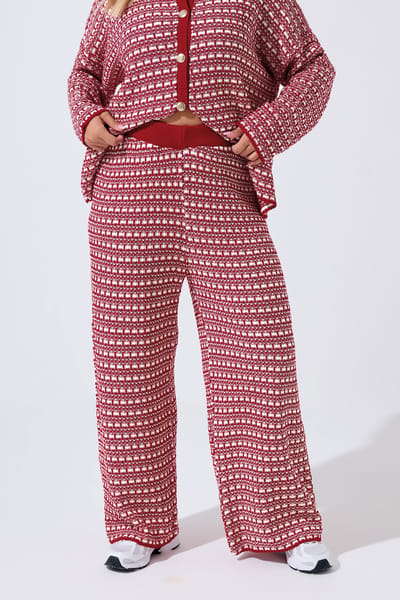 Limited Collection Rode Bouclé Wijde Broek Size 46-48