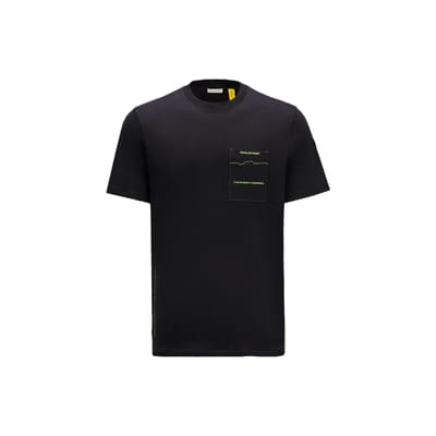 Moncler X Frgmt Samenwerking Zomer 23 Gebogen Patroon Letterlogo Ronde Hals Losse Pasvorm Korte Mouw T-shirt Unisex Tops Zwart I209U8C00005M3265999 L black