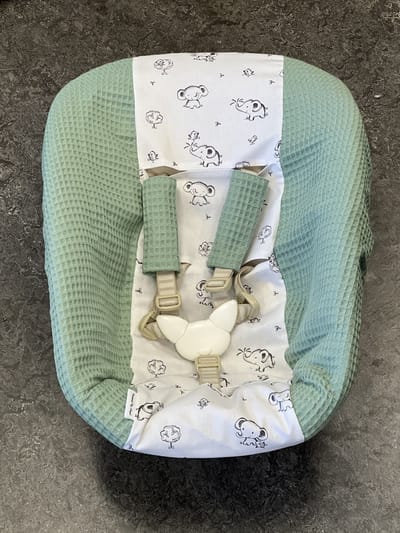 Stokke newborn hoes olifantjes oud groen