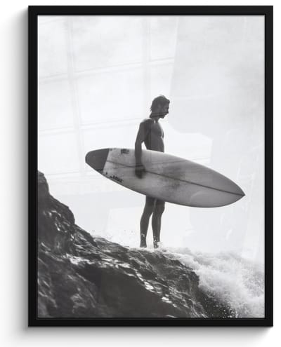 Poster in lijst - Fotolijst 50x70 cm - Posters - Surfer - Rots - Oceaan - Golven - Posterlijst zwart - Decoratie - Wanddecoratie woonkamer - Muurdecoratie slaapkamer