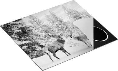 Chefcare Inductie Beschermer Twee Herten in het Bos met Sneeuw - Zwart Wit - 60x50 cm - Afdekplaat Inductie - Kookplaat Beschermer - Inductie Mat